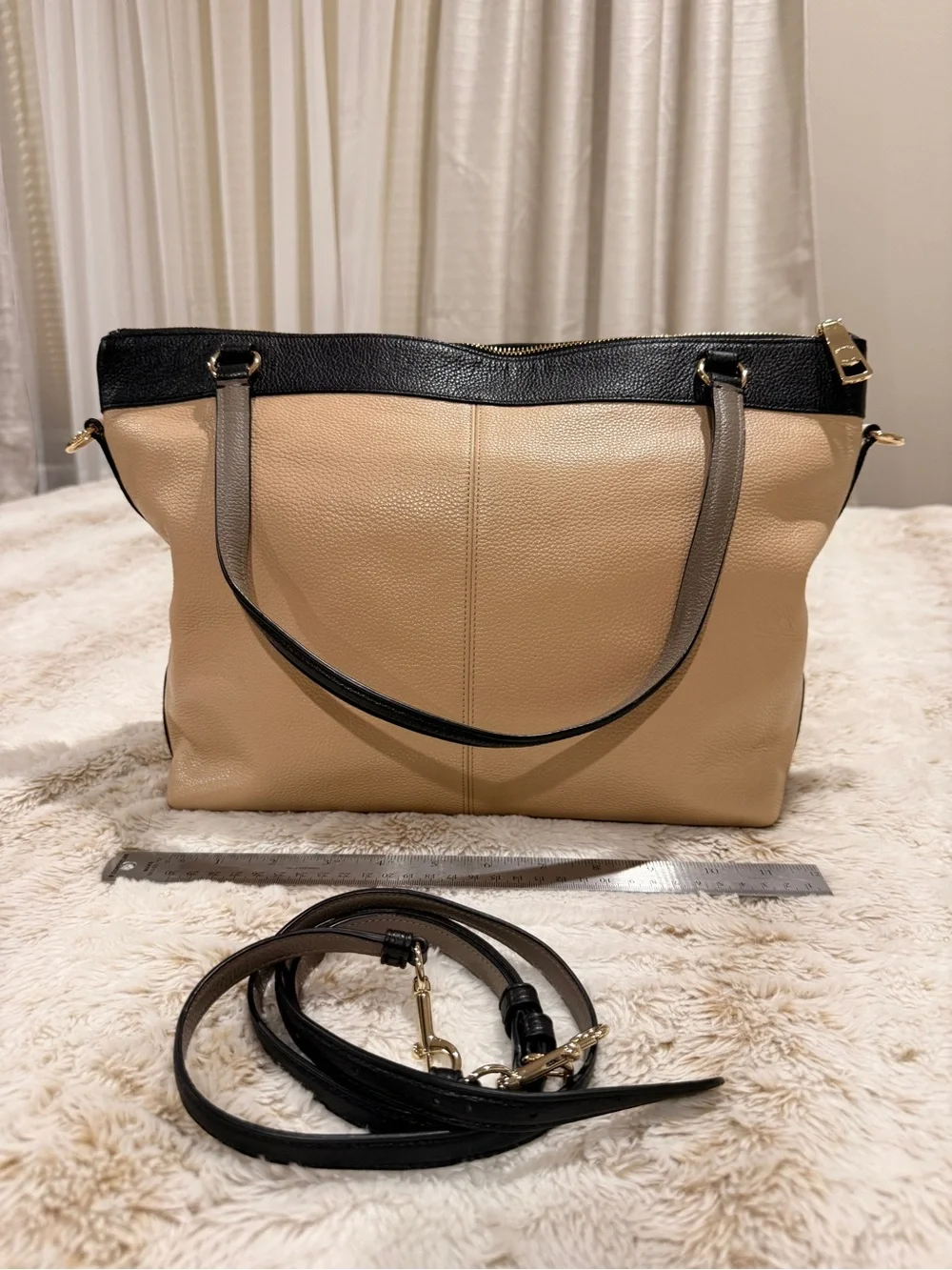 Coach Colorblock Pebbled Leather Tote Shoulder Bag Beige Black Ivory